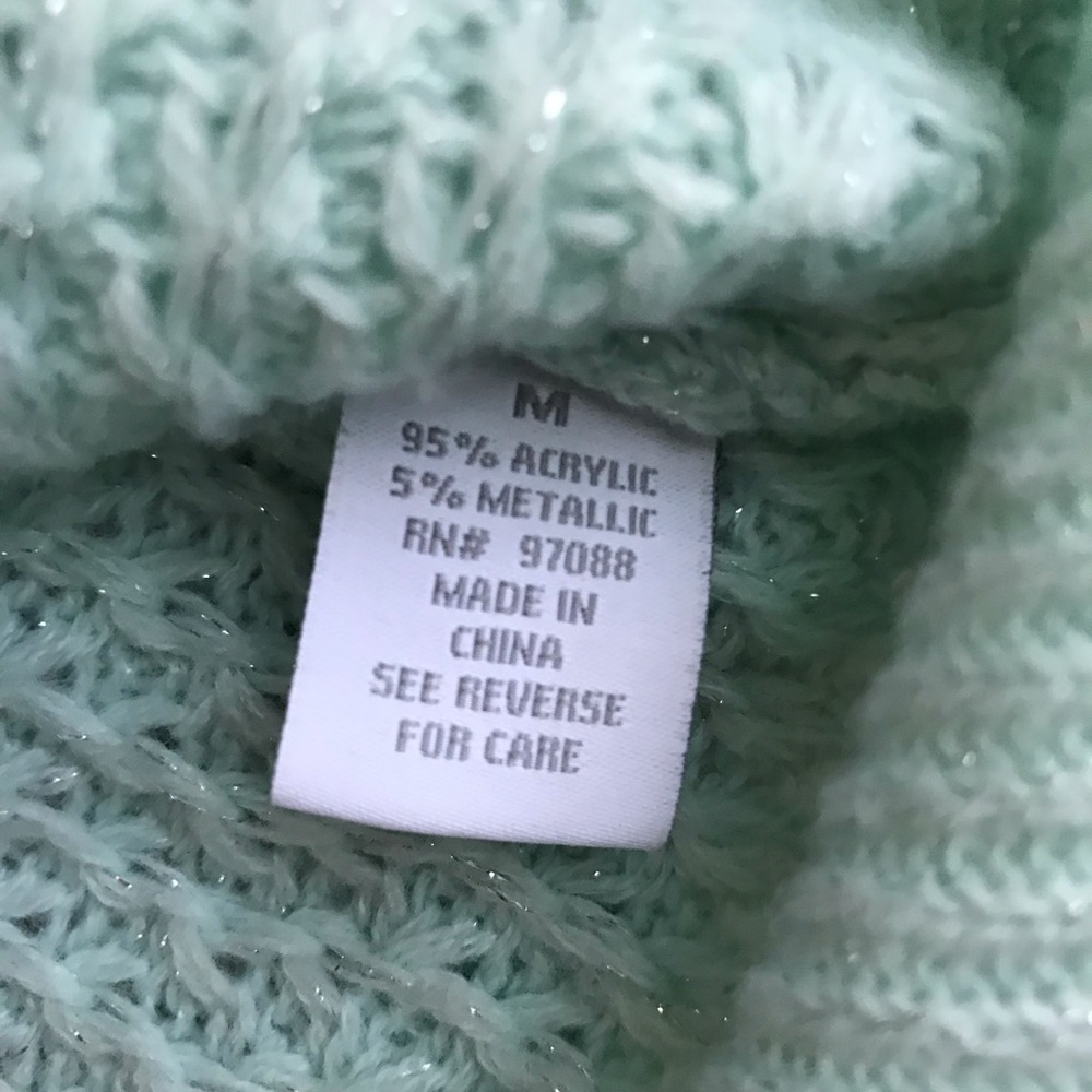 dELia*s Open-Back Pullover Sweater Size M - Picture 4 of 4